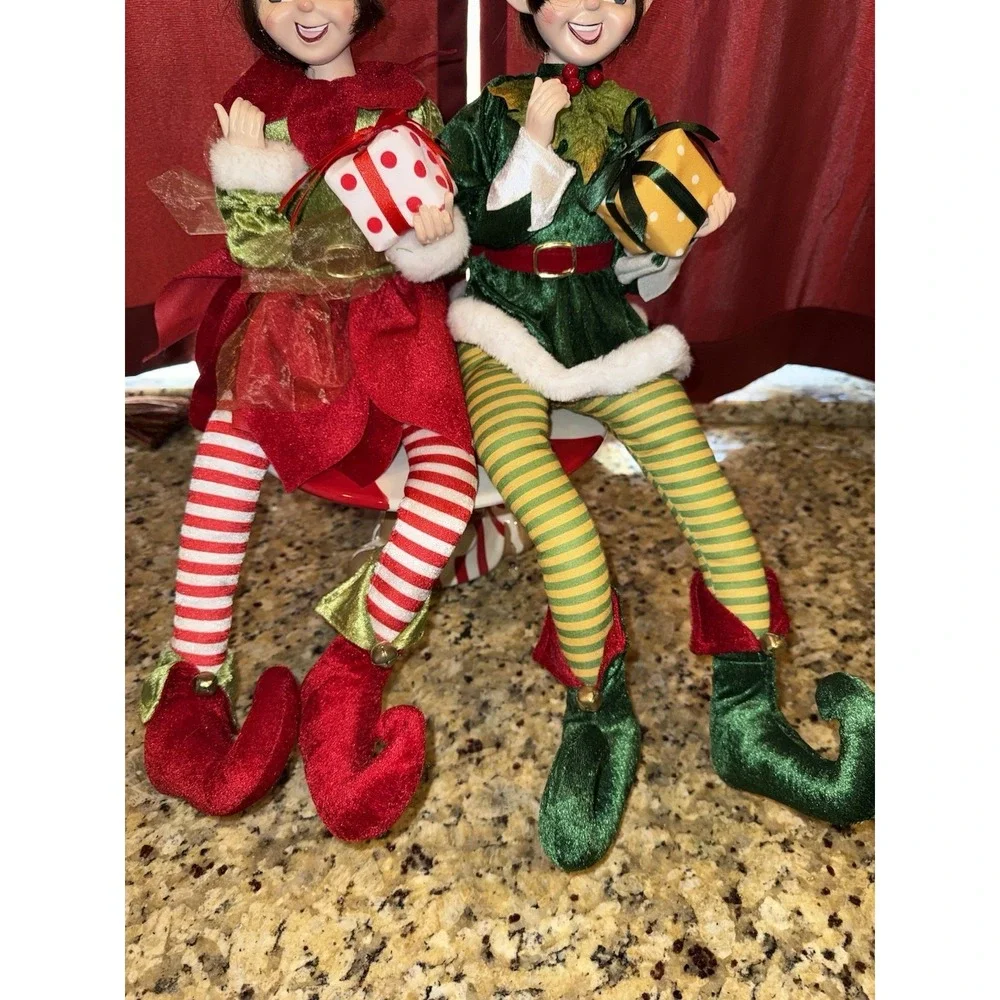 Cynthia Rowley Boy And Girl Christmas Elf Shelf Sitter Doll 25